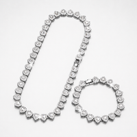 Iced Heart Shaped Cuban Set