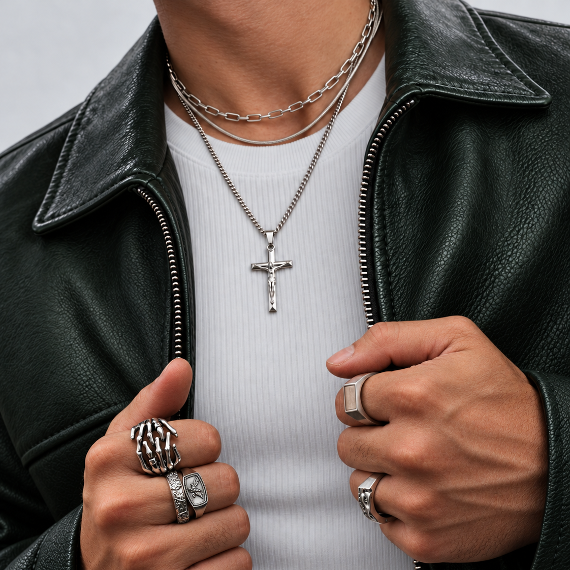 Vintage Crucifix (Silver)